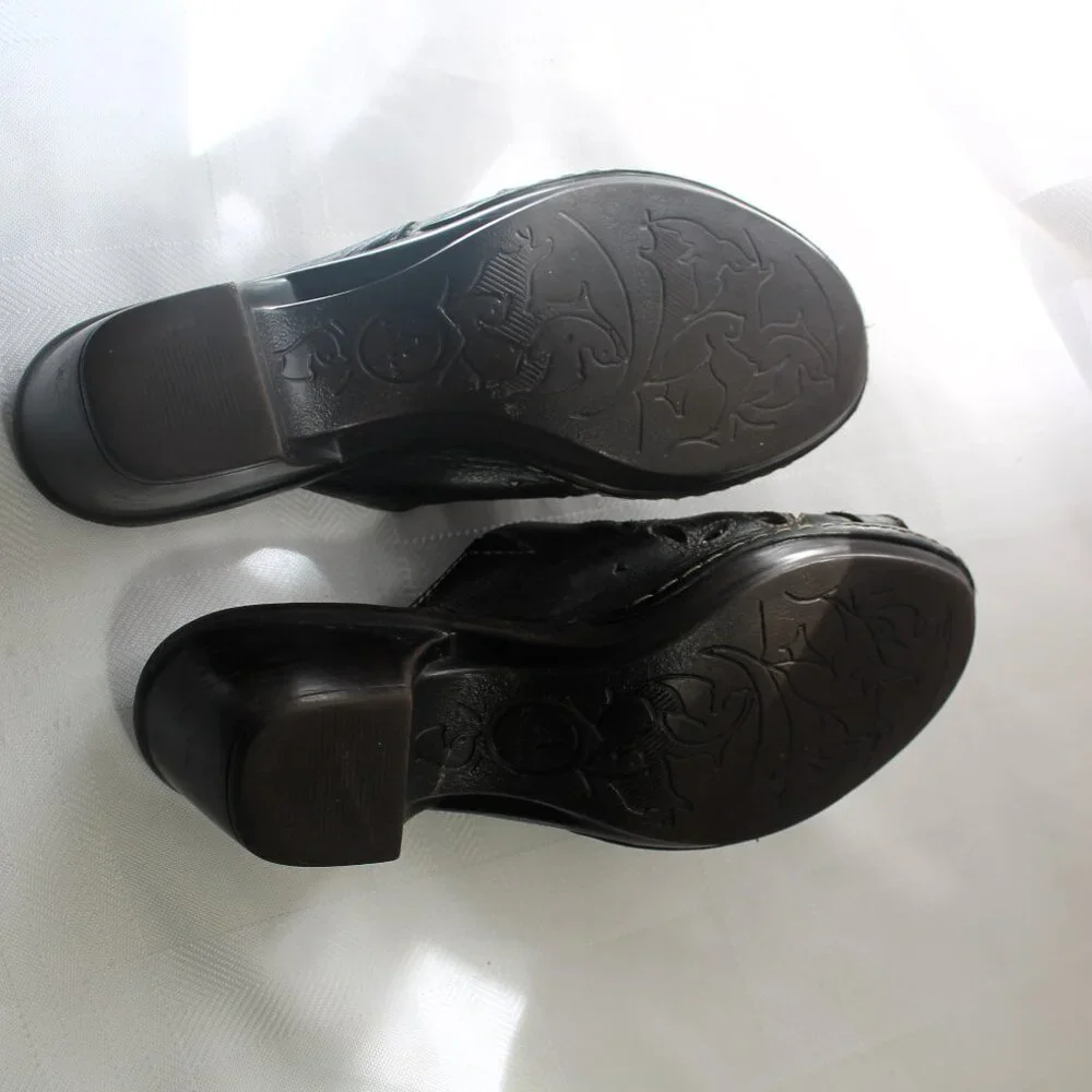 Clarks Black Leather Artisan Sandals Slides, 6.5M